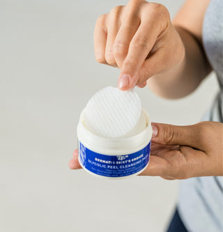 Glycolic peel cleansing pads multitasking skincare